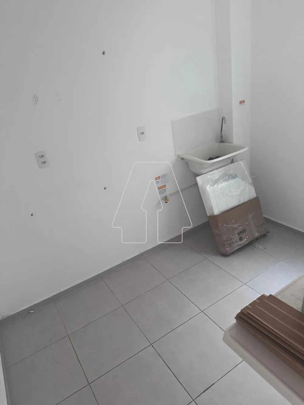 Comprar Apartamento / Padr&atilde;o em Ara&ccedil;atuba R$ 140.000,00 - Foto 8
