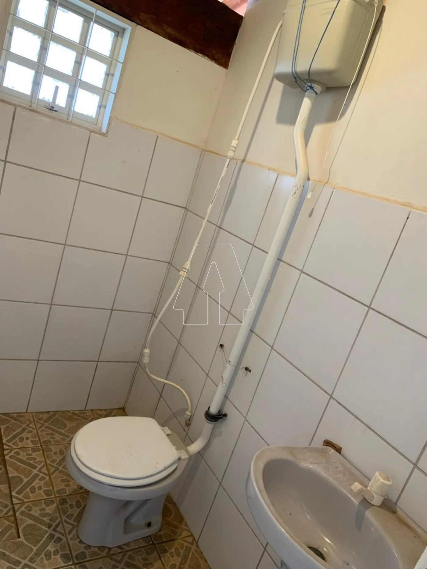 Comprar Casa / Residencial em Ara&ccedil;atuba R$ 360.000,00 - Foto 7
