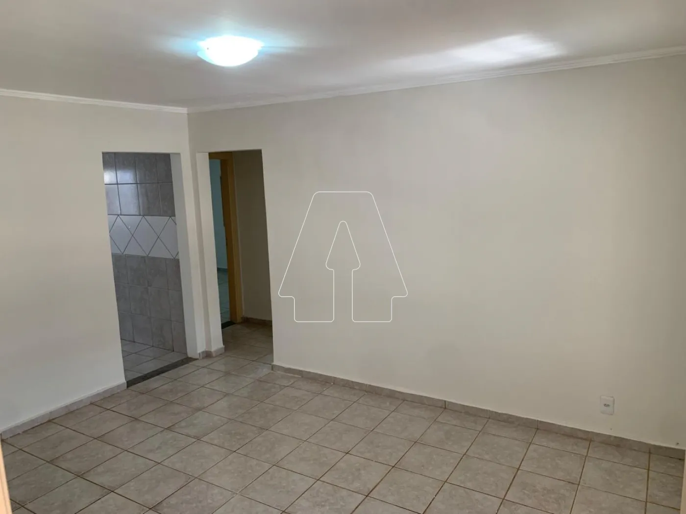Comprar Casa / Residencial em Ara&ccedil;atuba R$ 360.000,00 - Foto 1