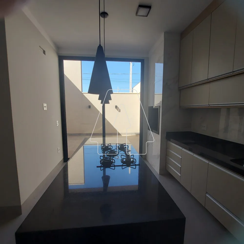 Comprar Casa / Condom&iacute;nio em Ara&ccedil;atuba R$ 815.000,00 - Foto 4
