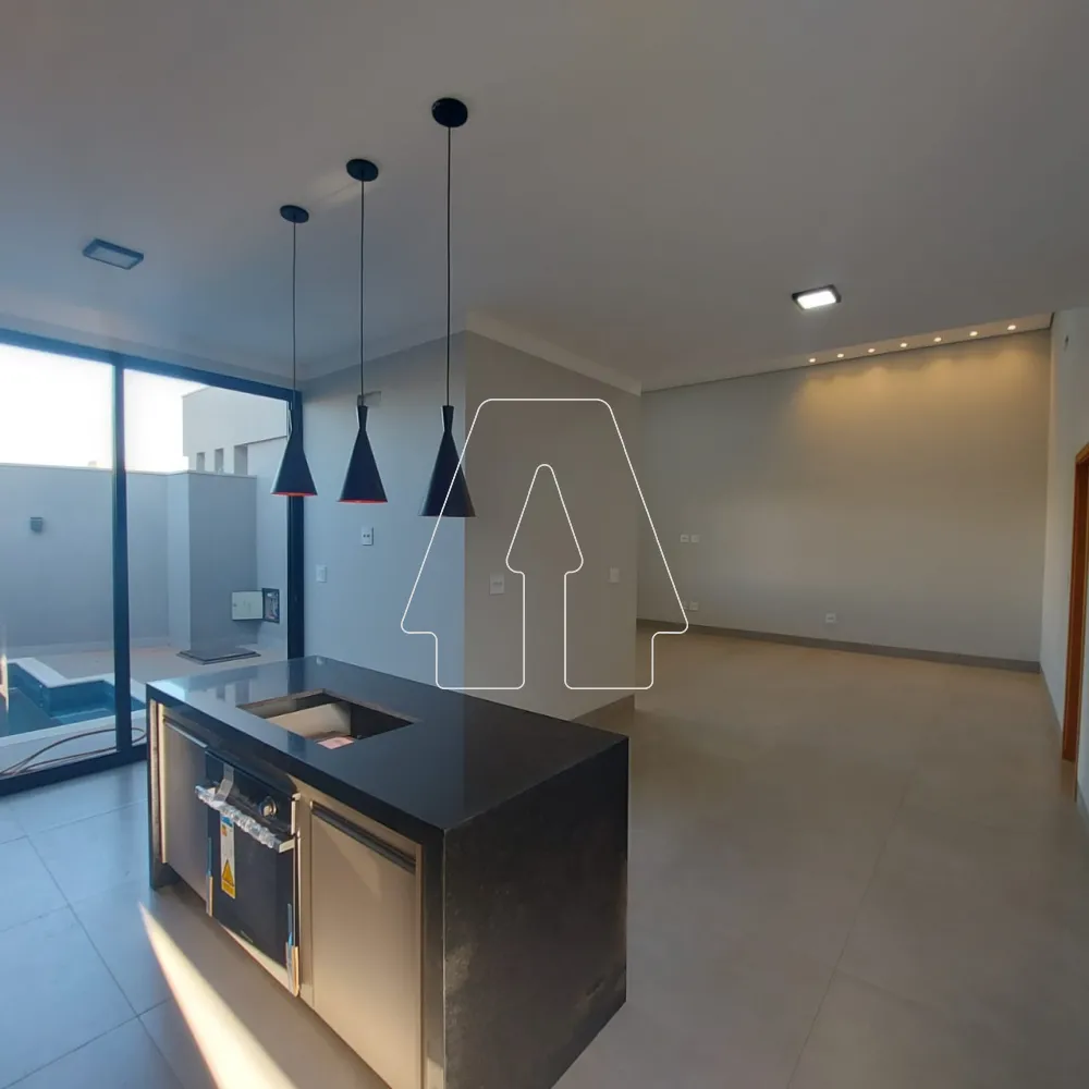 Comprar Casa / Condom&iacute;nio em Ara&ccedil;atuba R$ 950.000,00 - Foto 3