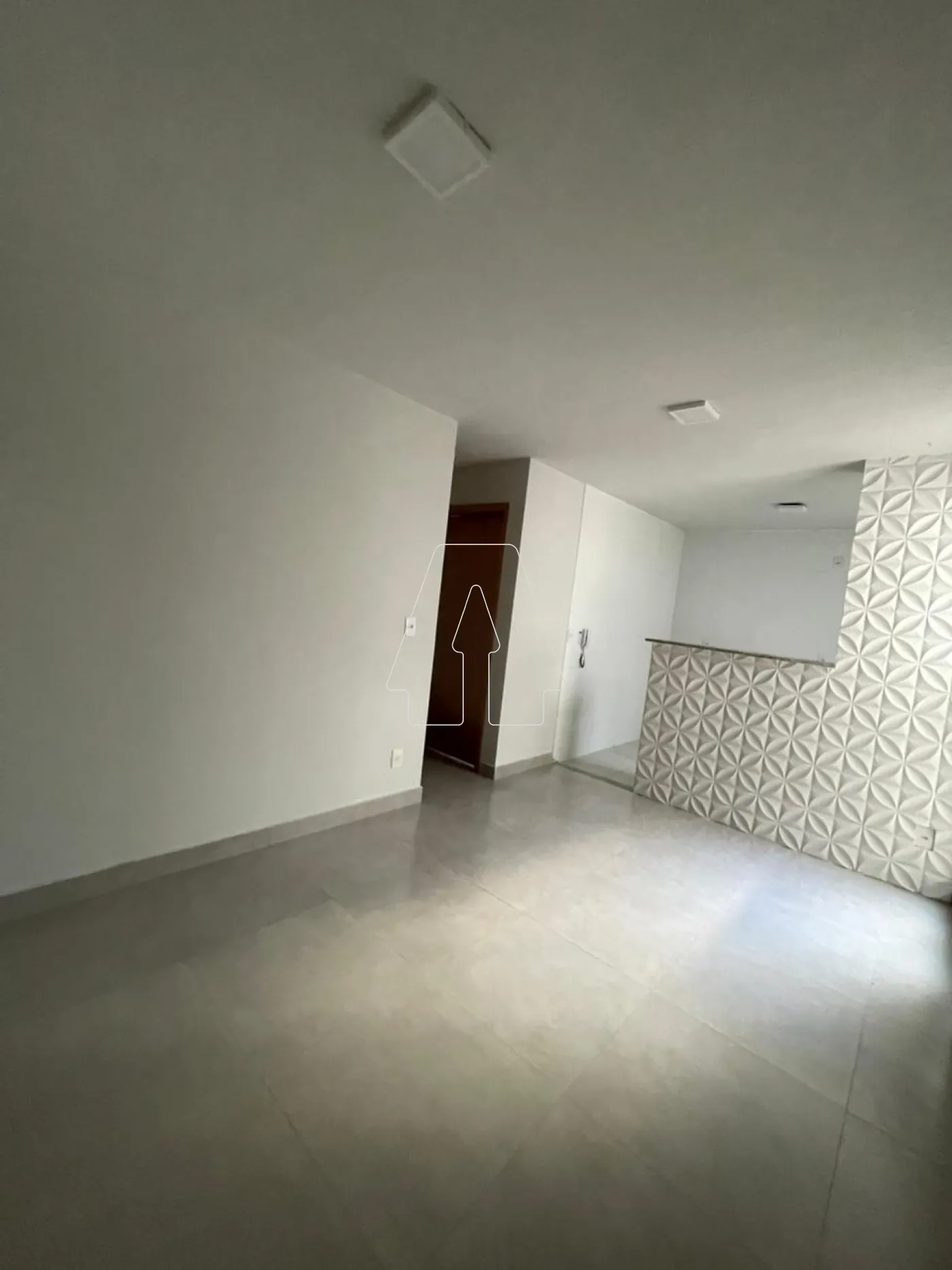 Comprar Apartamento / Padr&atilde;o em Ara&ccedil;atuba R$ 152.000,00 - Foto 1