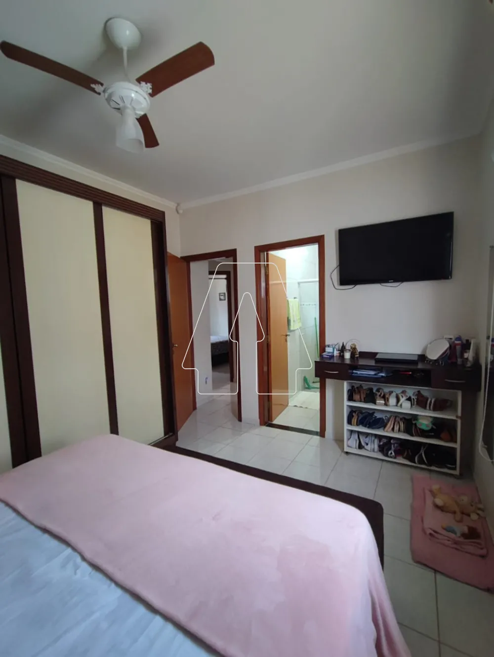 Comprar Casa / Residencial em Ara&ccedil;atuba R$ 350.000,00 - Foto 17