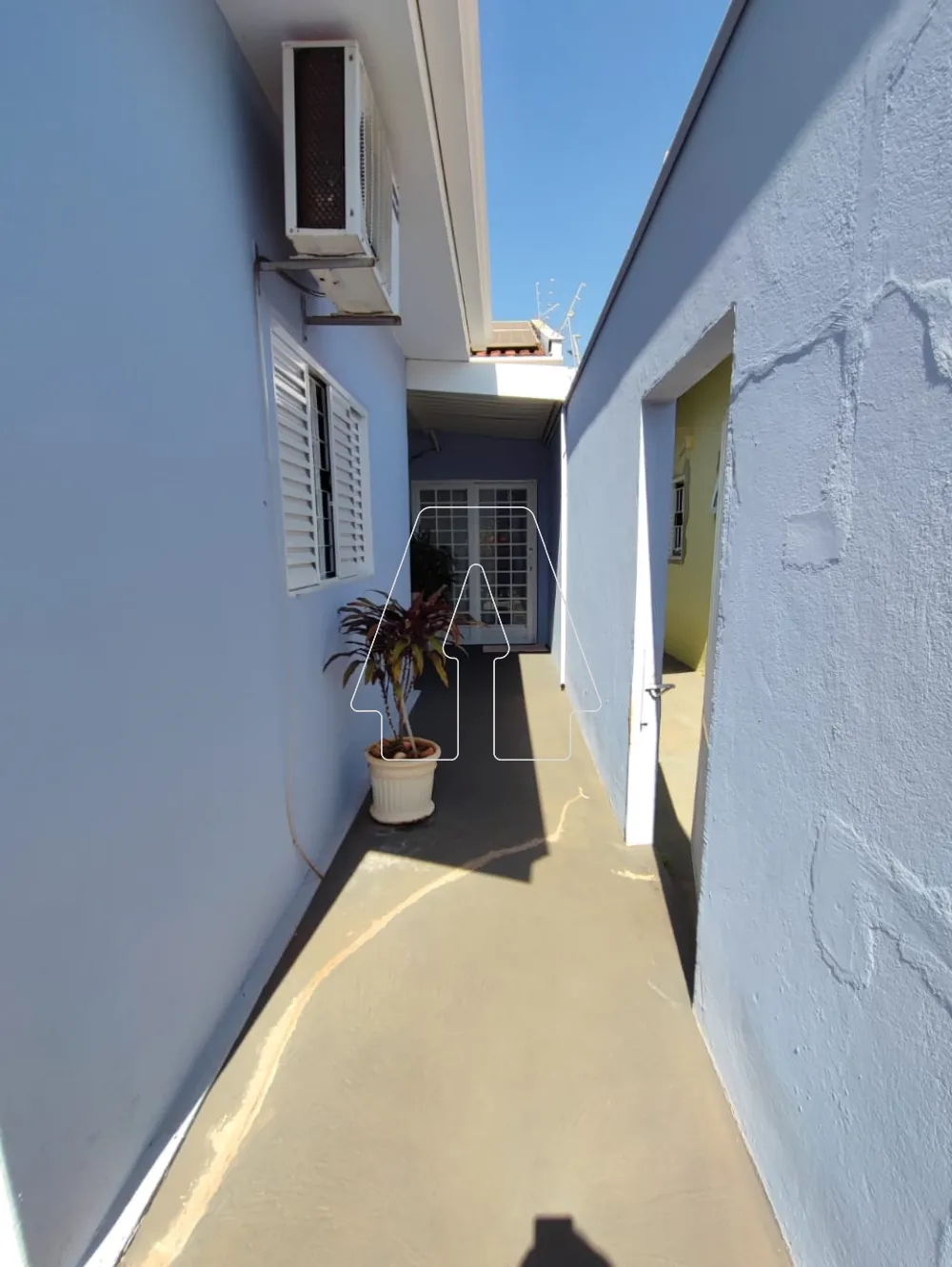 Comprar Casa / Residencial em Ara&ccedil;atuba R$ 350.000,00 - Foto 24