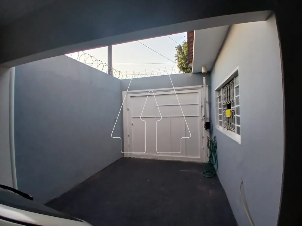 Comprar Casa / Residencial em Ara&ccedil;atuba R$ 300.000,00 - Foto 1