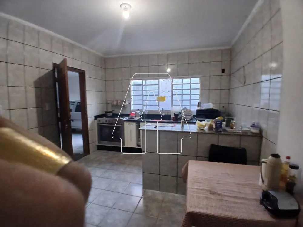 Comprar Casa / Residencial em Ara&ccedil;atuba R$ 300.000,00 - Foto 4