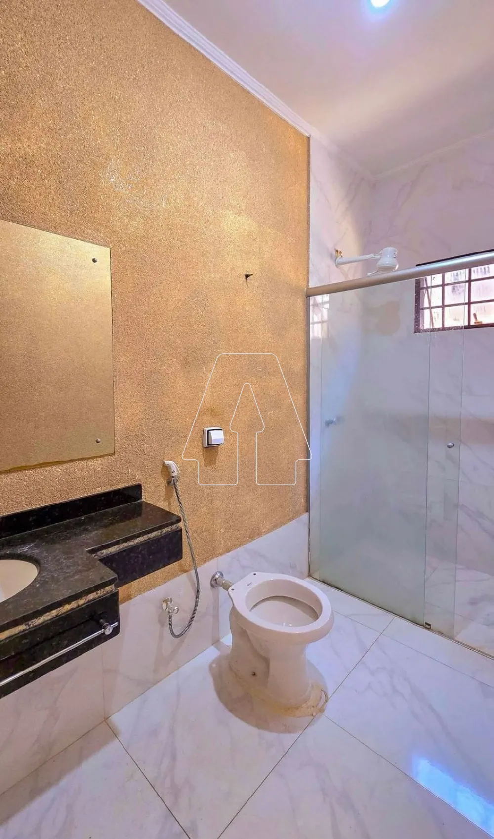 Comprar Casa / Residencial em Ara&ccedil;atuba R$ 380.000,00 - Foto 7