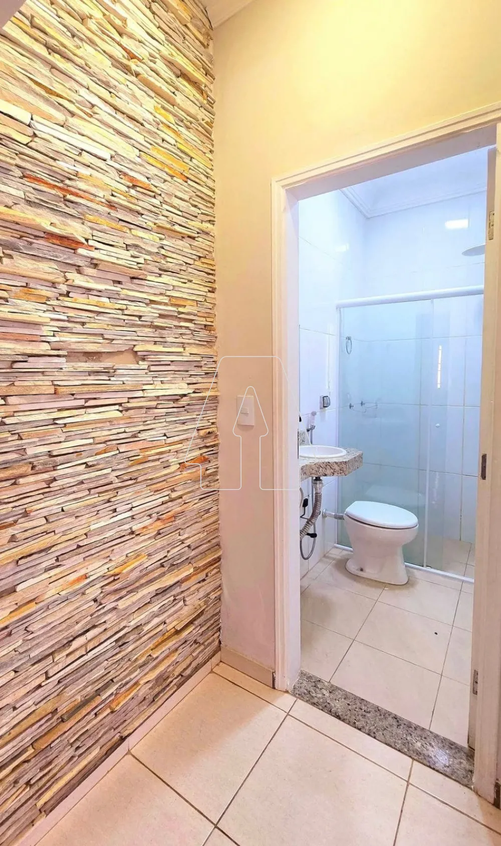 Comprar Casa / Residencial em Ara&ccedil;atuba R$ 380.000,00 - Foto 8