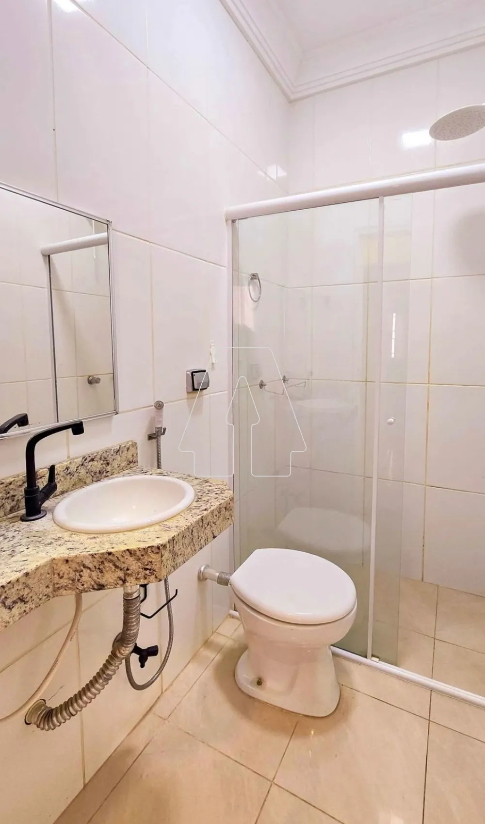Comprar Casa / Residencial em Ara&ccedil;atuba R$ 380.000,00 - Foto 5
