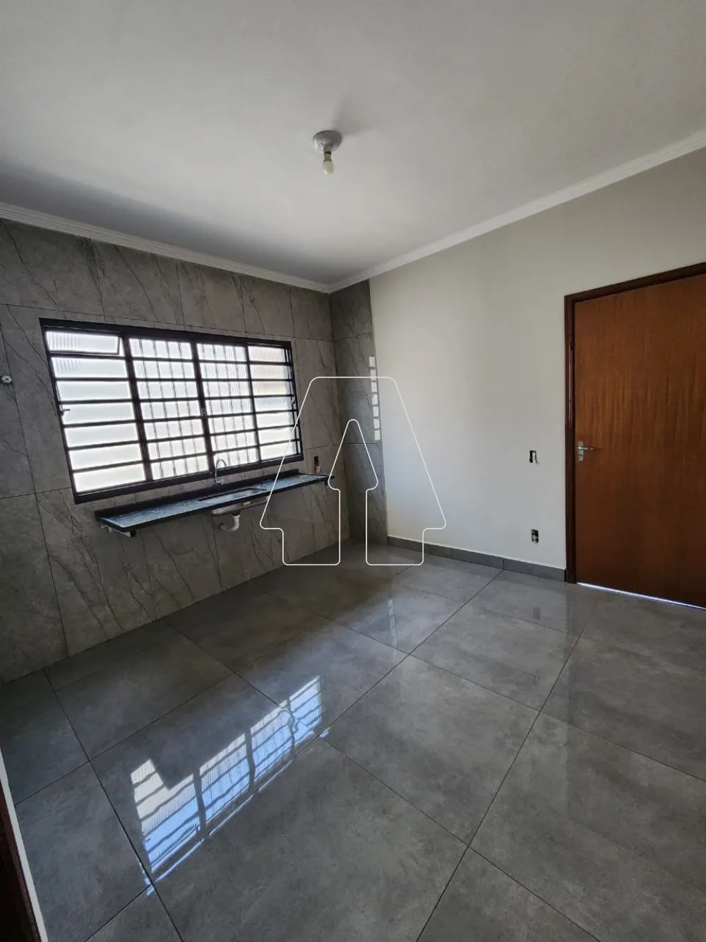 Comprar Casa / Residencial em Ara&ccedil;atuba R$ 260.000,00 - Foto 4