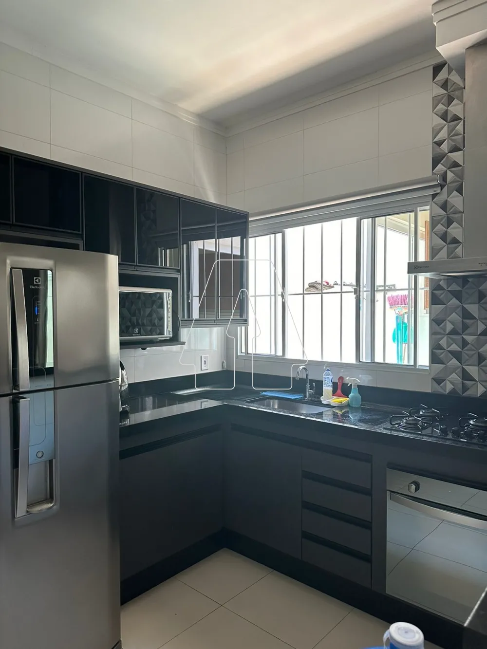 Comprar Casa / Residencial em Ara&ccedil;atuba R$ 310.000,00 - Foto 5