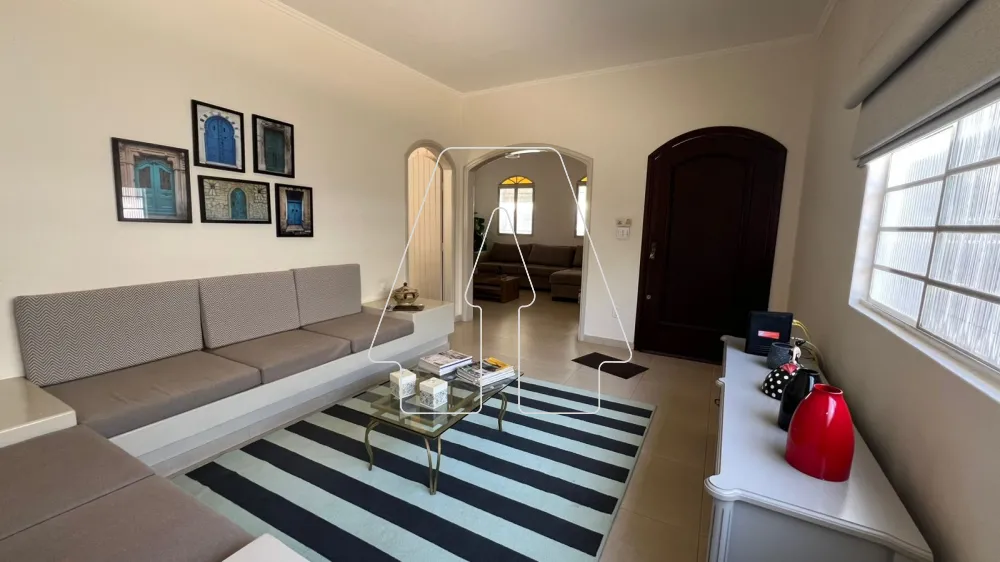 Comprar Casa / Residencial em Ara&ccedil;atuba R$ 750.000,00 - Foto 2