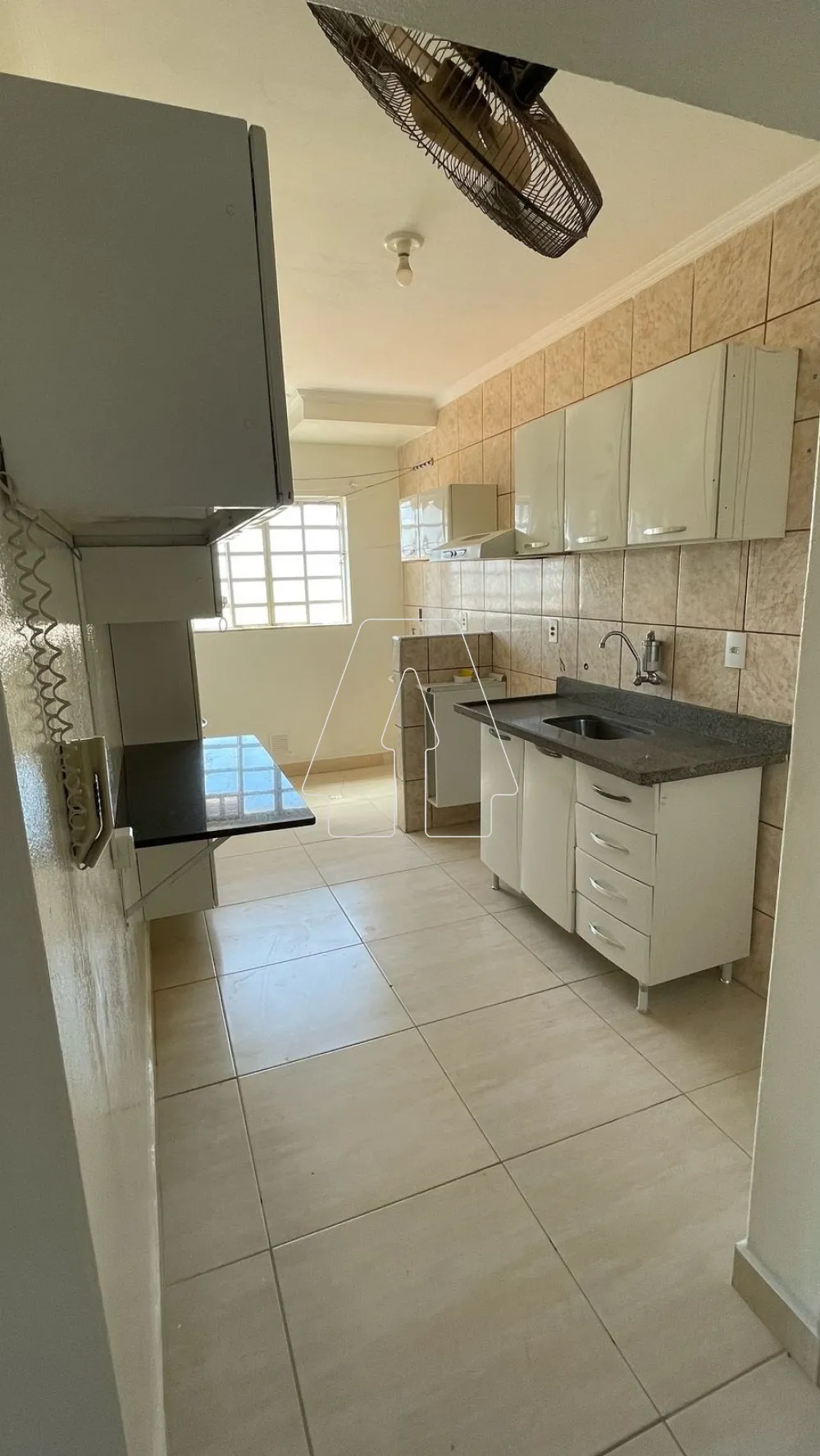 Comprar Apartamento / Padr&atilde;o em Ara&ccedil;atuba R$ 150.000,00 - Foto 4