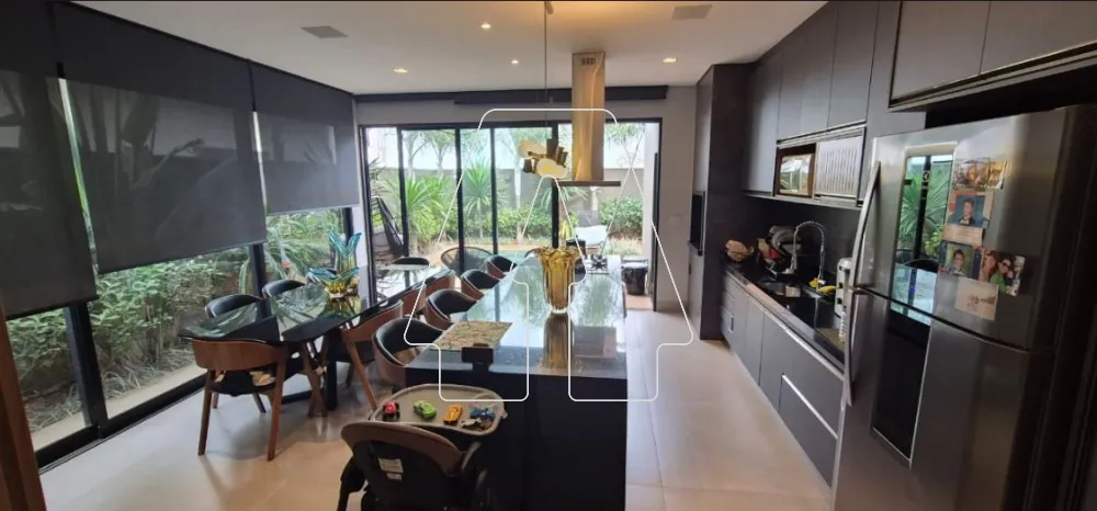 Comprar Casa / Condom&iacute;nio em Ara&ccedil;atuba R$ 1.750.000,00 - Foto 7