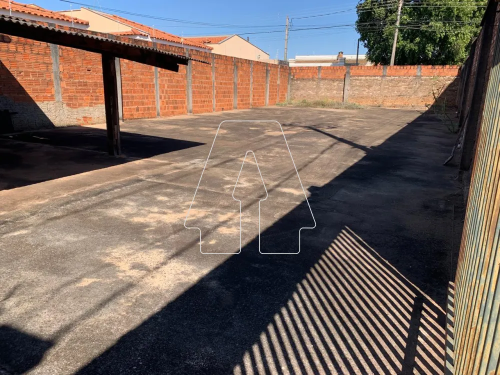 Comprar Terreno / Padr&atilde;o em Ara&ccedil;atuba R$ 200.000,00 - Foto 1