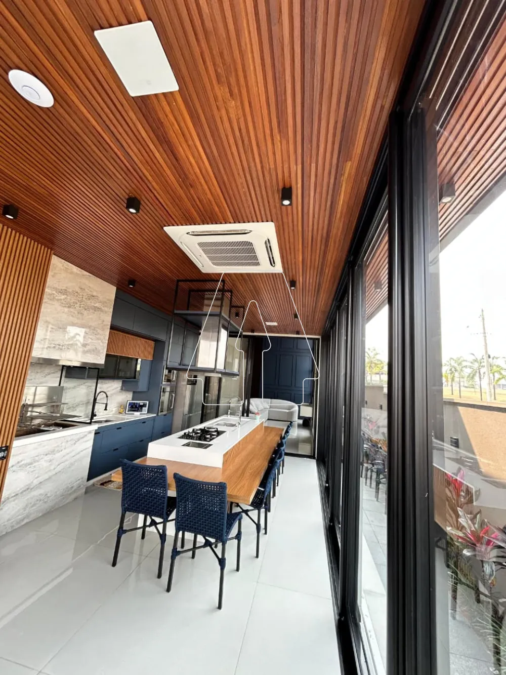 Alugar Casa / Condom&iacute;nio em Ara&ccedil;atuba R$ 14.000,00 - Foto 18