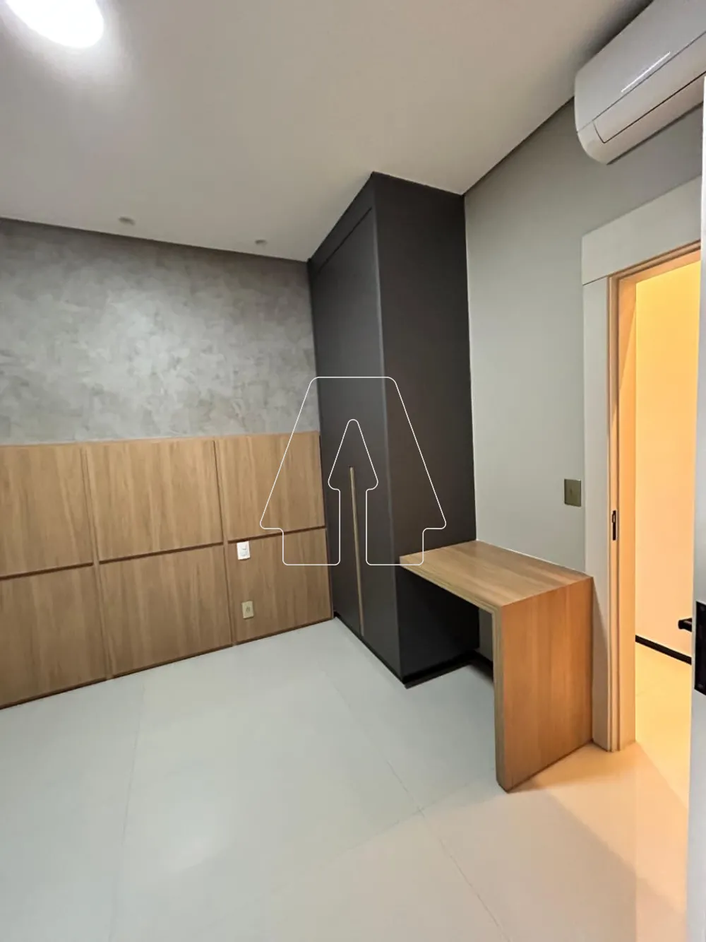 Alugar Casa / Condom&iacute;nio em Ara&ccedil;atuba R$ 14.000,00 - Foto 23