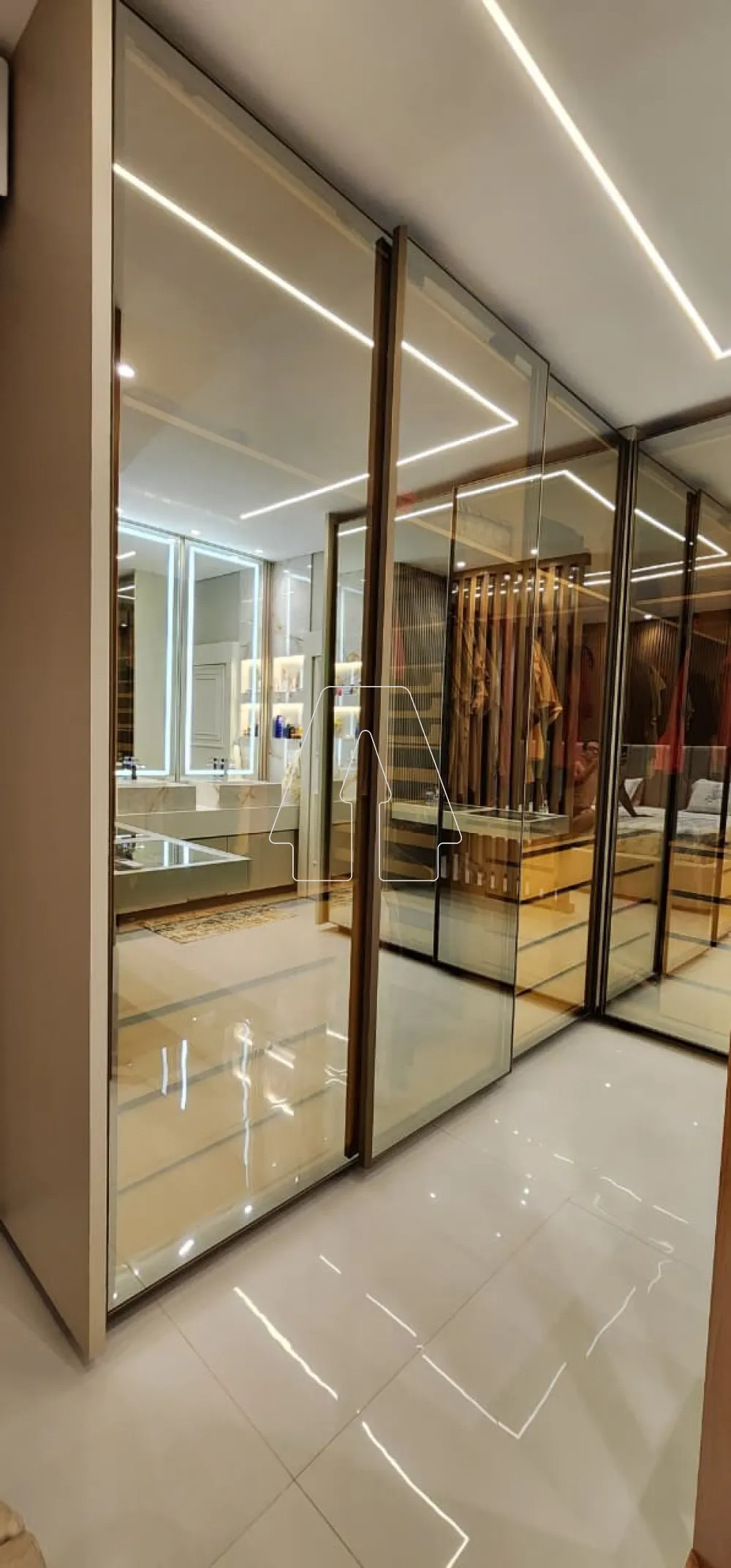 Alugar Casa / Condom&iacute;nio em Ara&ccedil;atuba R$ 14.000,00 - Foto 32