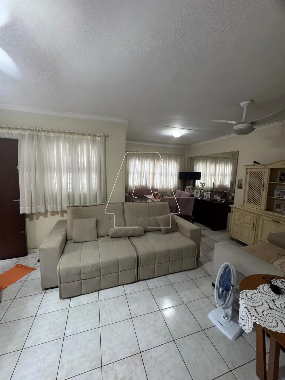 Comprar Casa / Residencial em Ara&ccedil;atuba R$ 320.000,00 - Foto 2