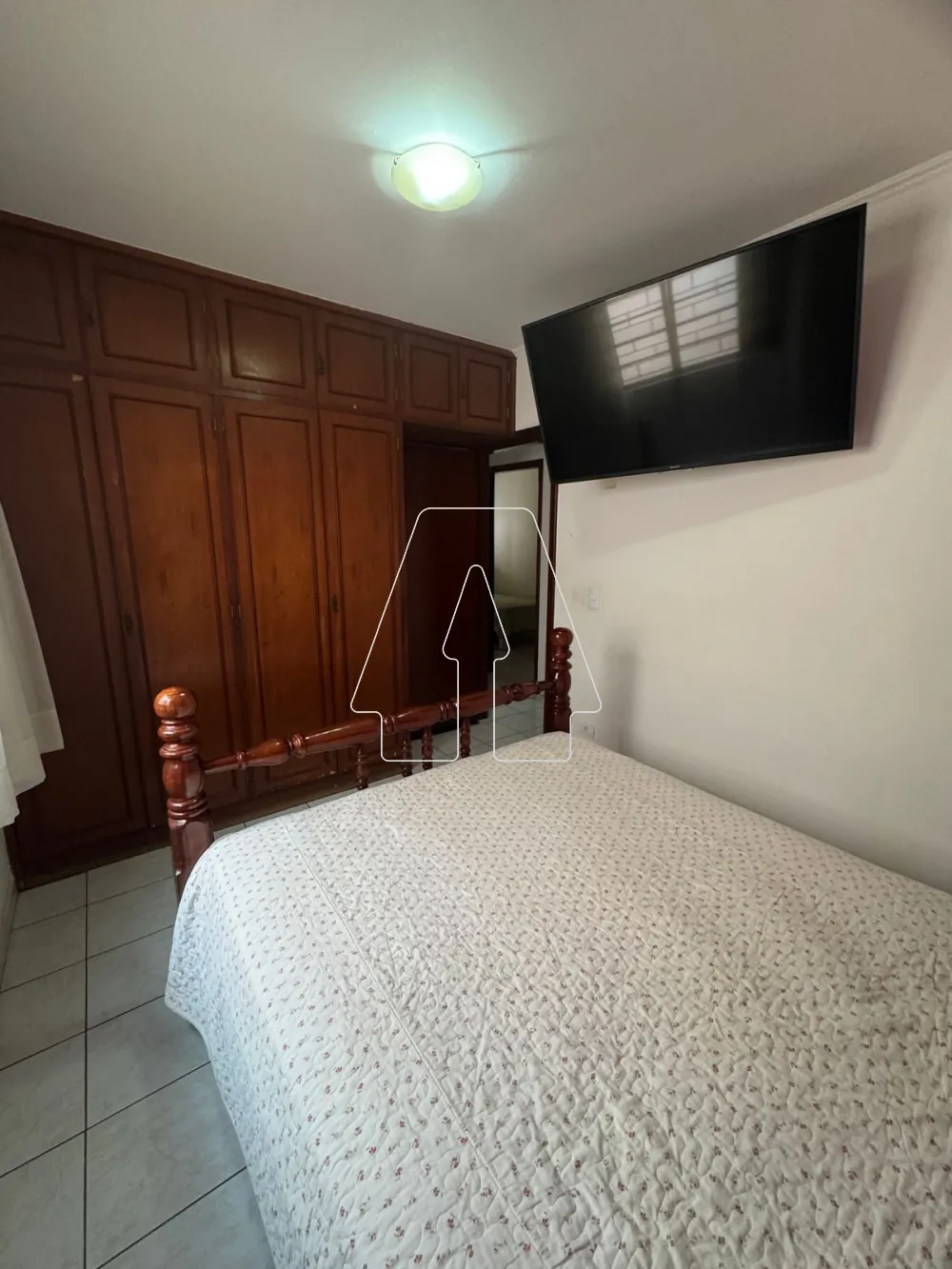 Comprar Casa / Residencial em Ara&ccedil;atuba R$ 320.000,00 - Foto 6