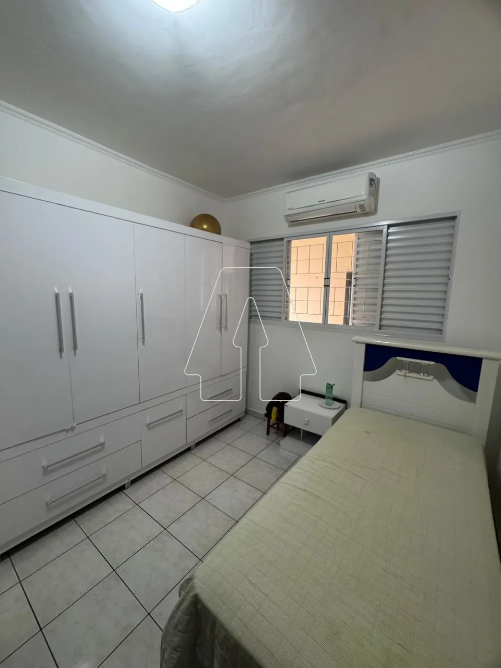 Comprar Casa / Residencial em Ara&ccedil;atuba R$ 320.000,00 - Foto 8