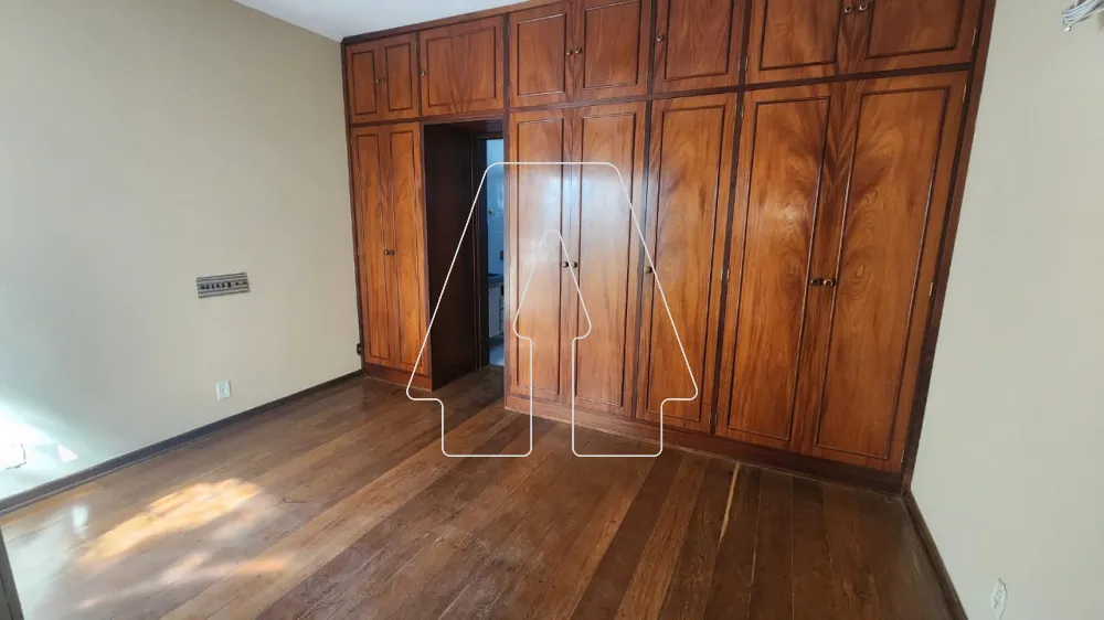 Comprar Casa / Residencial em Ara&ccedil;atuba R$ 420.000,00 - Foto 9