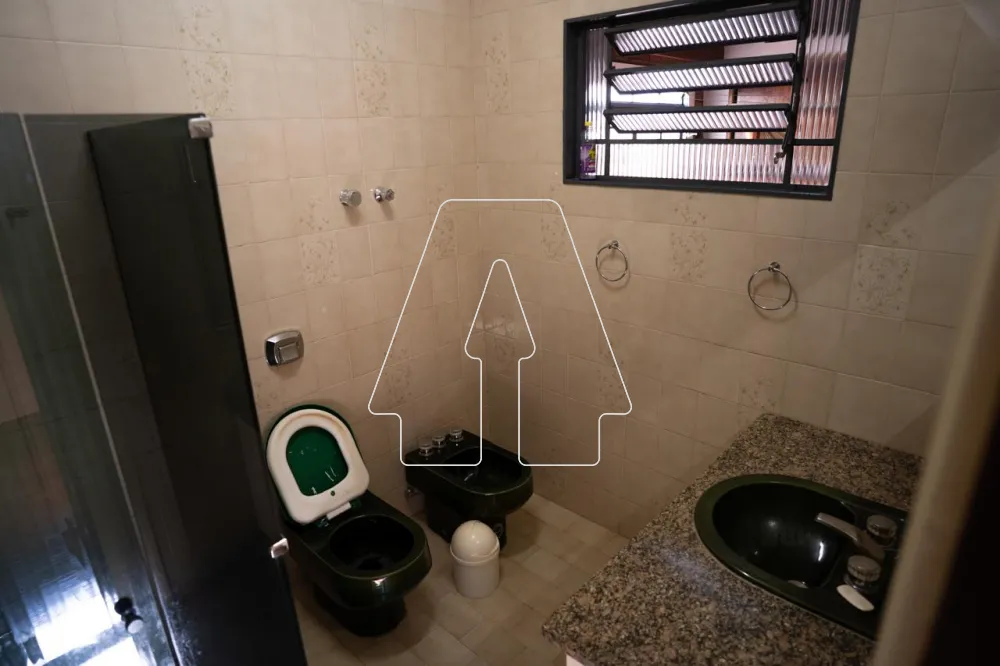Comprar Casa / Residencial em Ara&ccedil;atuba R$ 550.000,00 - Foto 14