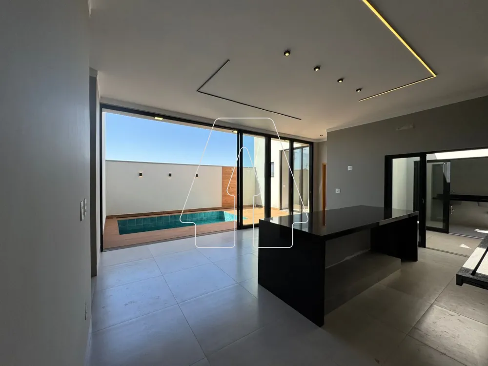 Comprar Casa / Condom&iacute;nio em Ara&ccedil;atuba R$ 1.350.000,00 - Foto 4