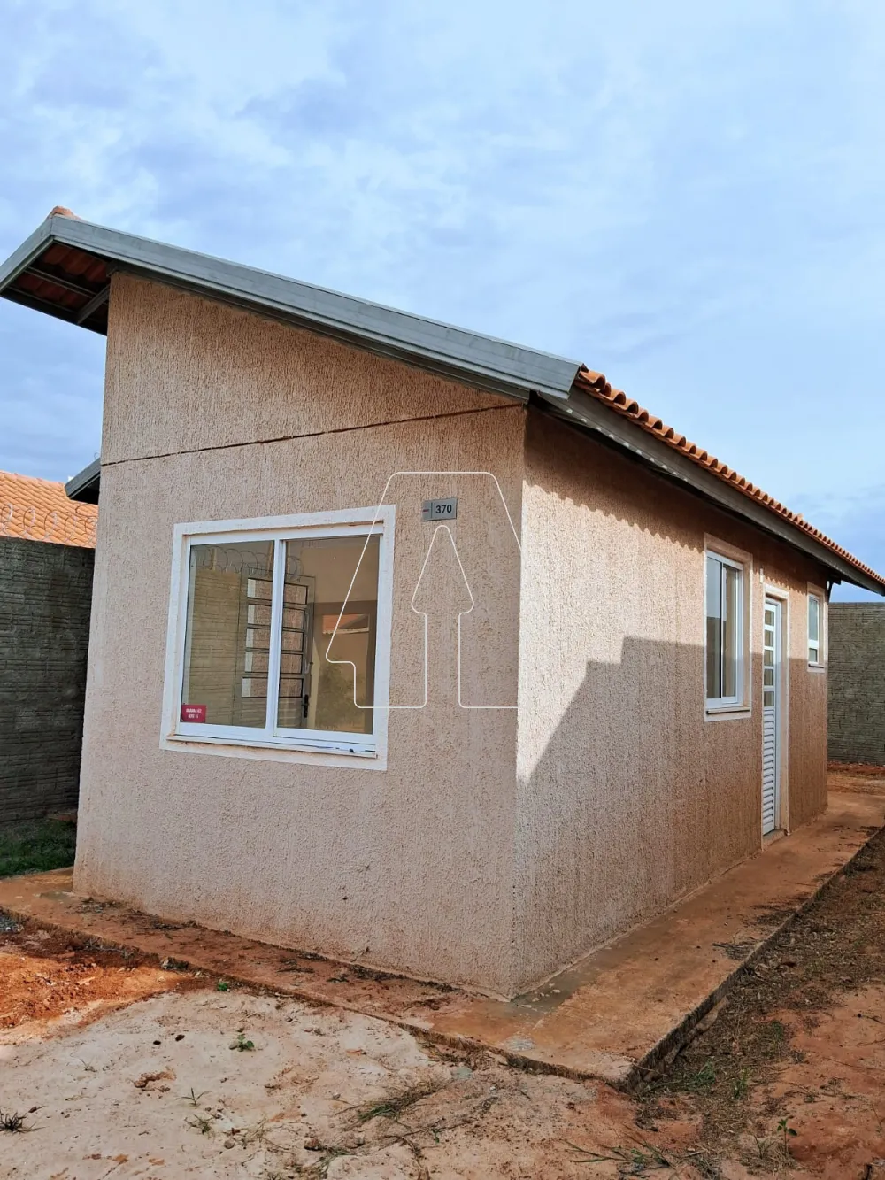 Comprar Casa / Residencial em Ara&ccedil;atuba R$ 130.000,00 - Foto 2