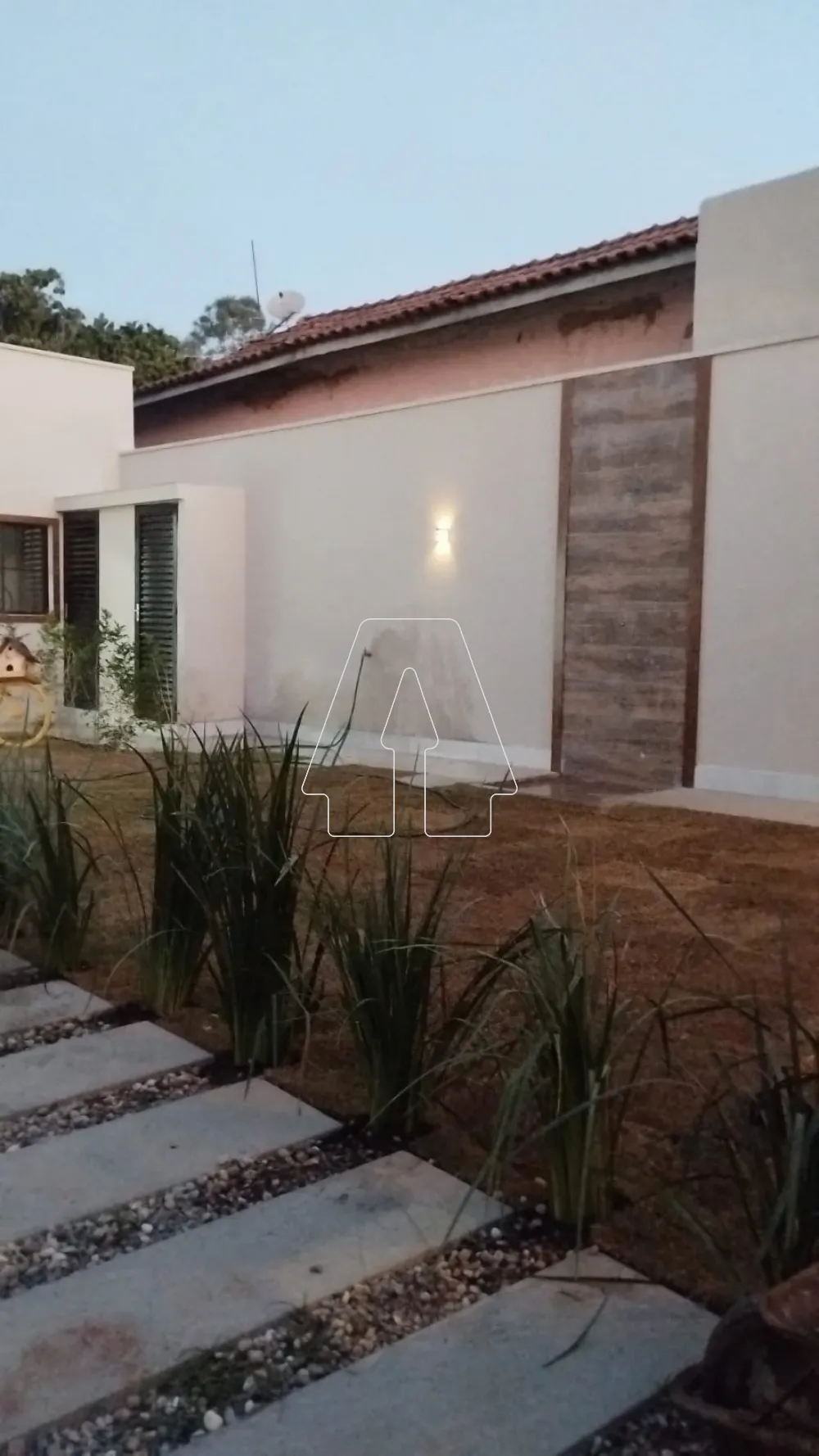 Comprar Casa / Residencial em Ara&ccedil;atuba R$ 580.000,00 - Foto 5