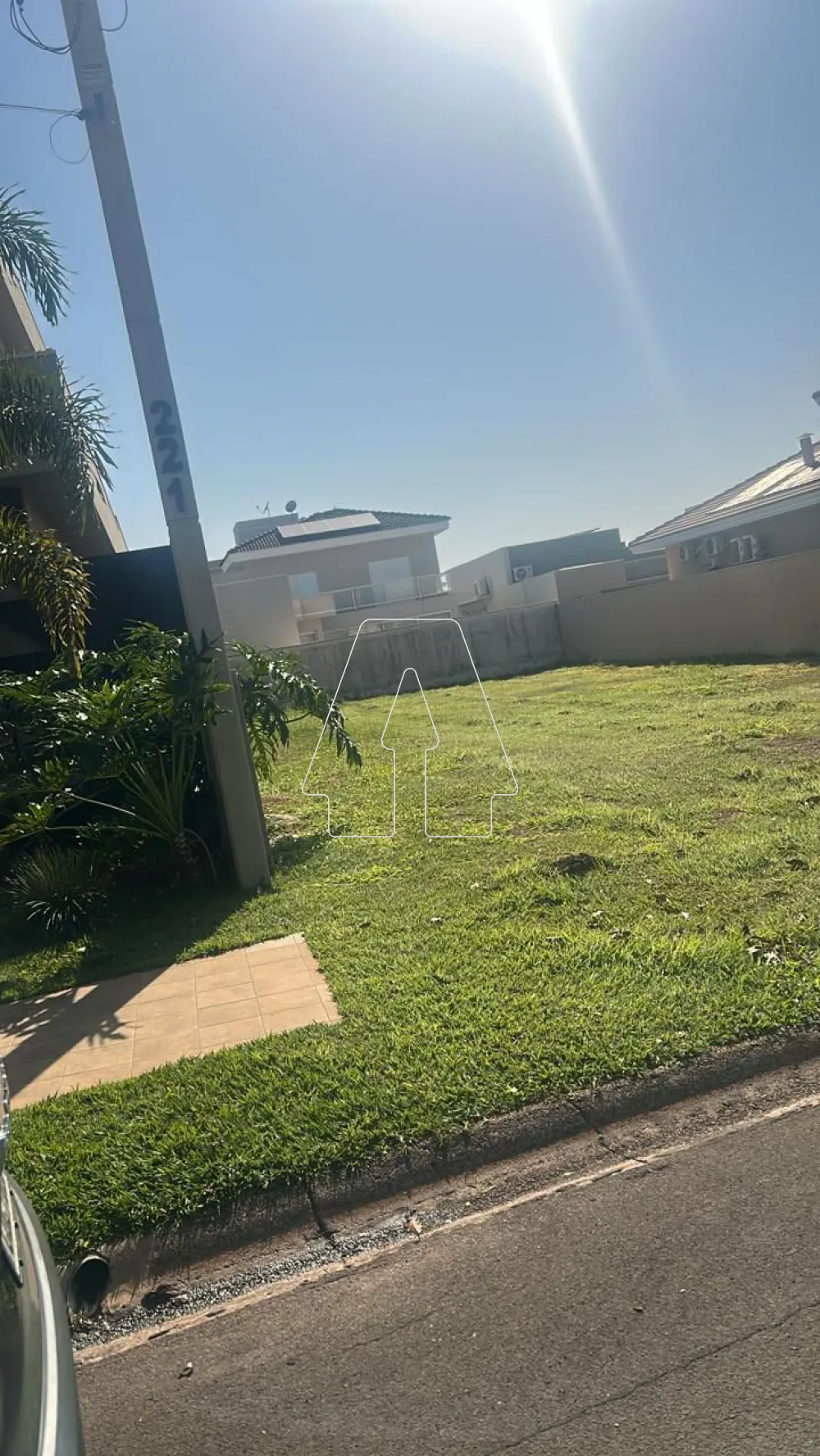 Comprar Terreno / Condom&iacute;nio em Ara&ccedil;atuba R$ 470.000,00 - Foto 4