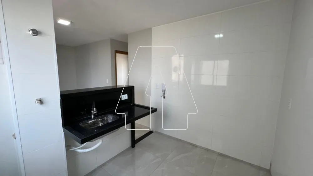 Comprar Apartamento / Padr&atilde;o em Ara&ccedil;atuba R$ 185.000,00 - Foto 4