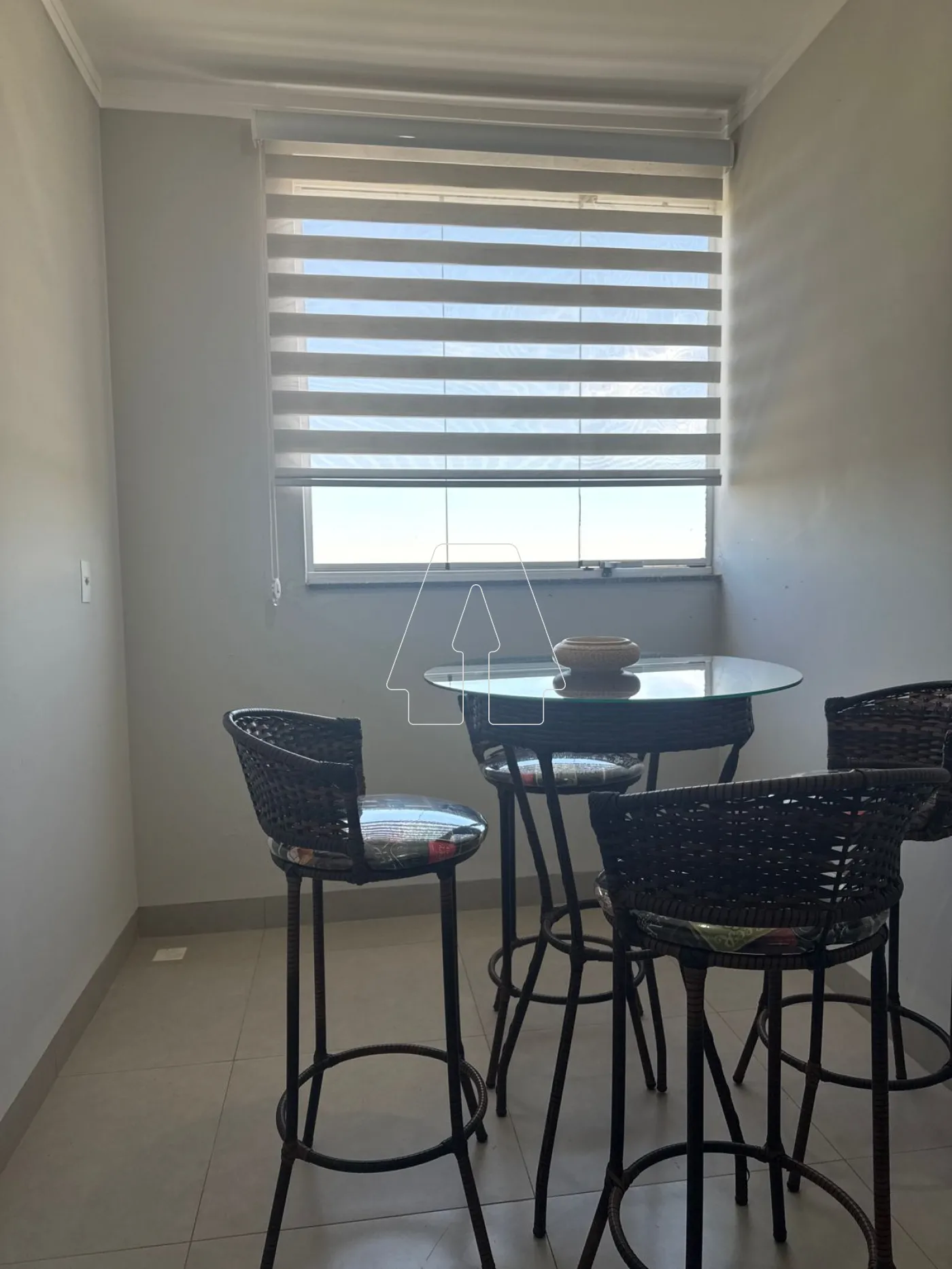 Alugar Apartamento / Padr&atilde;o em Ara&ccedil;atuba R$ 3.800,00 - Foto 14