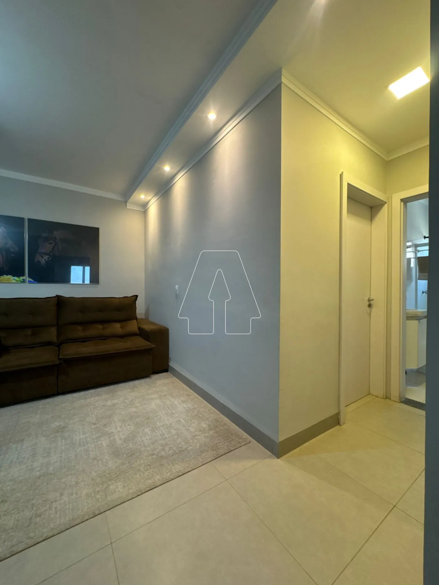 Alugar Apartamento / Padr&atilde;o em Ara&ccedil;atuba R$ 3.800,00 - Foto 13