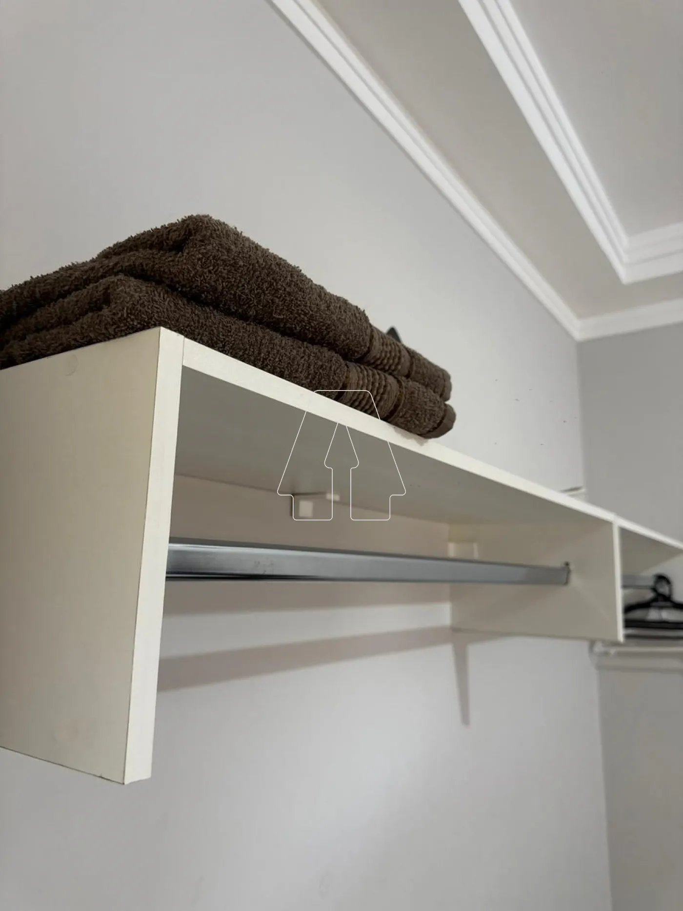 Alugar Apartamento / Padr&atilde;o em Ara&ccedil;atuba R$ 3.800,00 - Foto 32