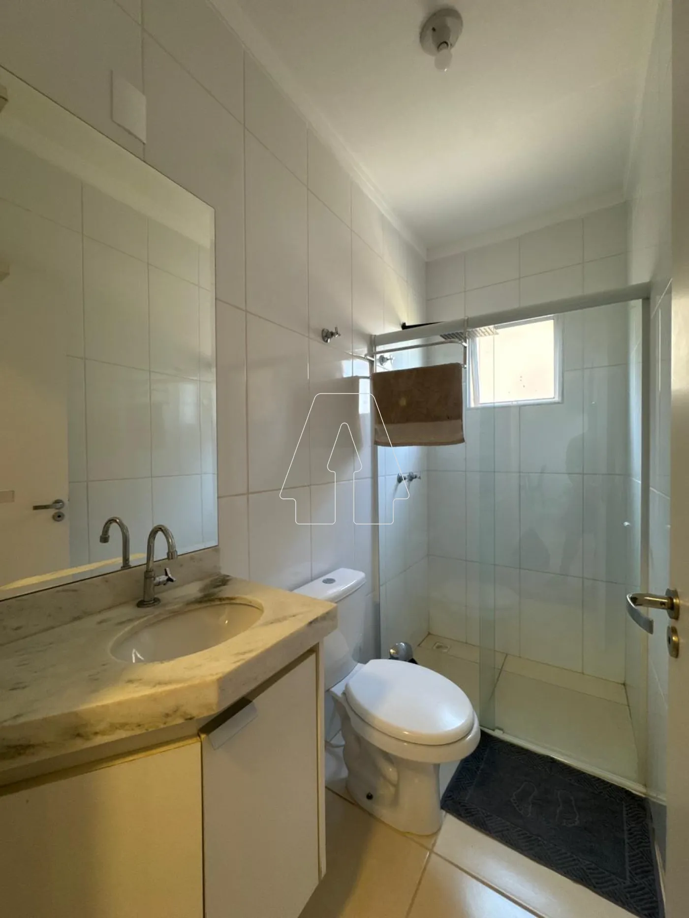 Alugar Apartamento / Padr&atilde;o em Ara&ccedil;atuba R$ 3.800,00 - Foto 37