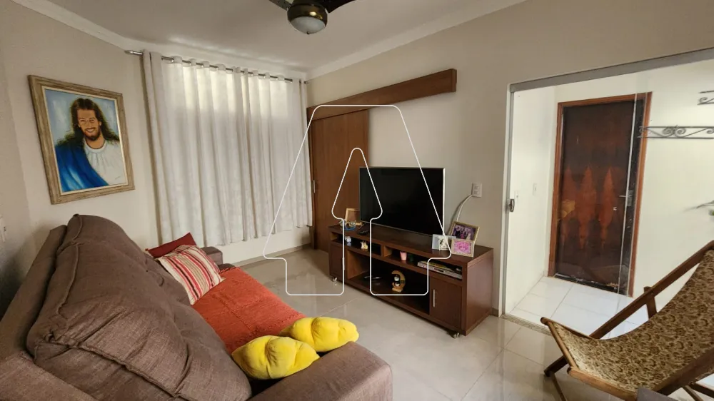 Comprar Casa / Residencial em Ara&ccedil;atuba R$ 680.000,00 - Foto 2