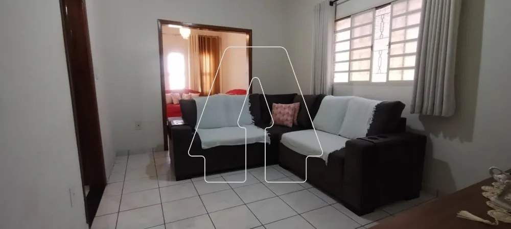 Comprar Casa / Residencial em Ara&ccedil;atuba R$ 336.000,00 - Foto 3