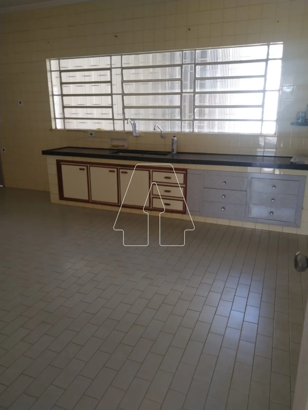 Comprar Casa / Residencial em Ara&ccedil;atuba R$ 450.000,00 - Foto 7