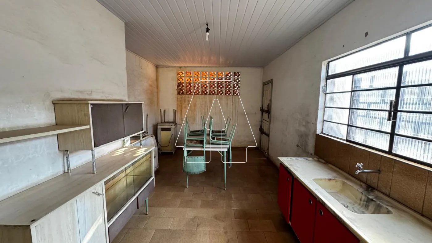 Comprar Casa / Residencial em Ara&ccedil;atuba R$ 200.000,00 - Foto 4