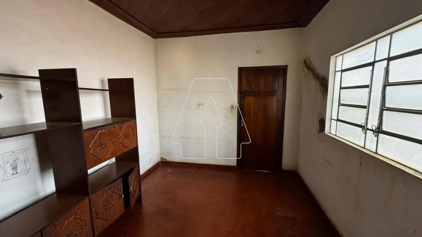 Comprar Casa / Residencial em Ara&ccedil;atuba R$ 200.000,00 - Foto 5