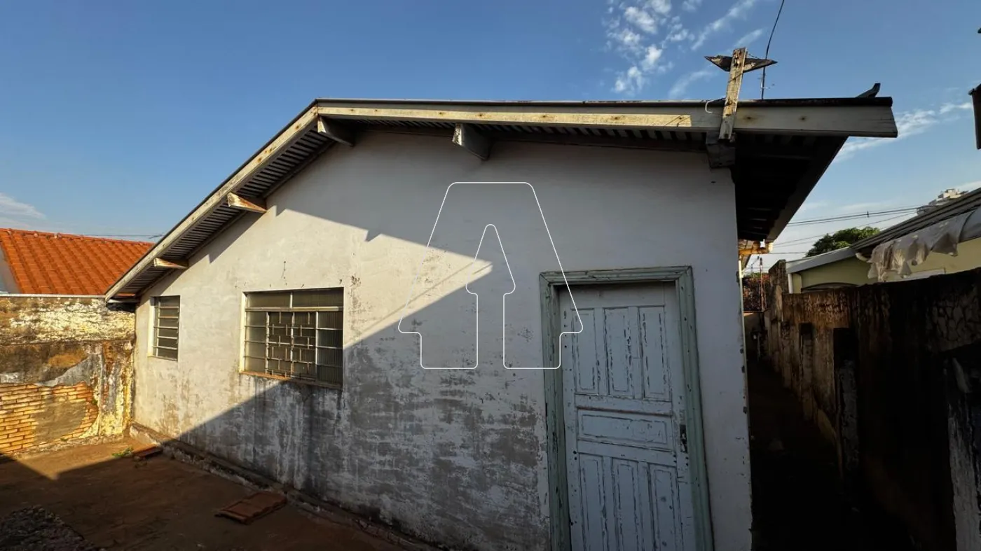 Comprar Casa / Residencial em Ara&ccedil;atuba R$ 200.000,00 - Foto 13