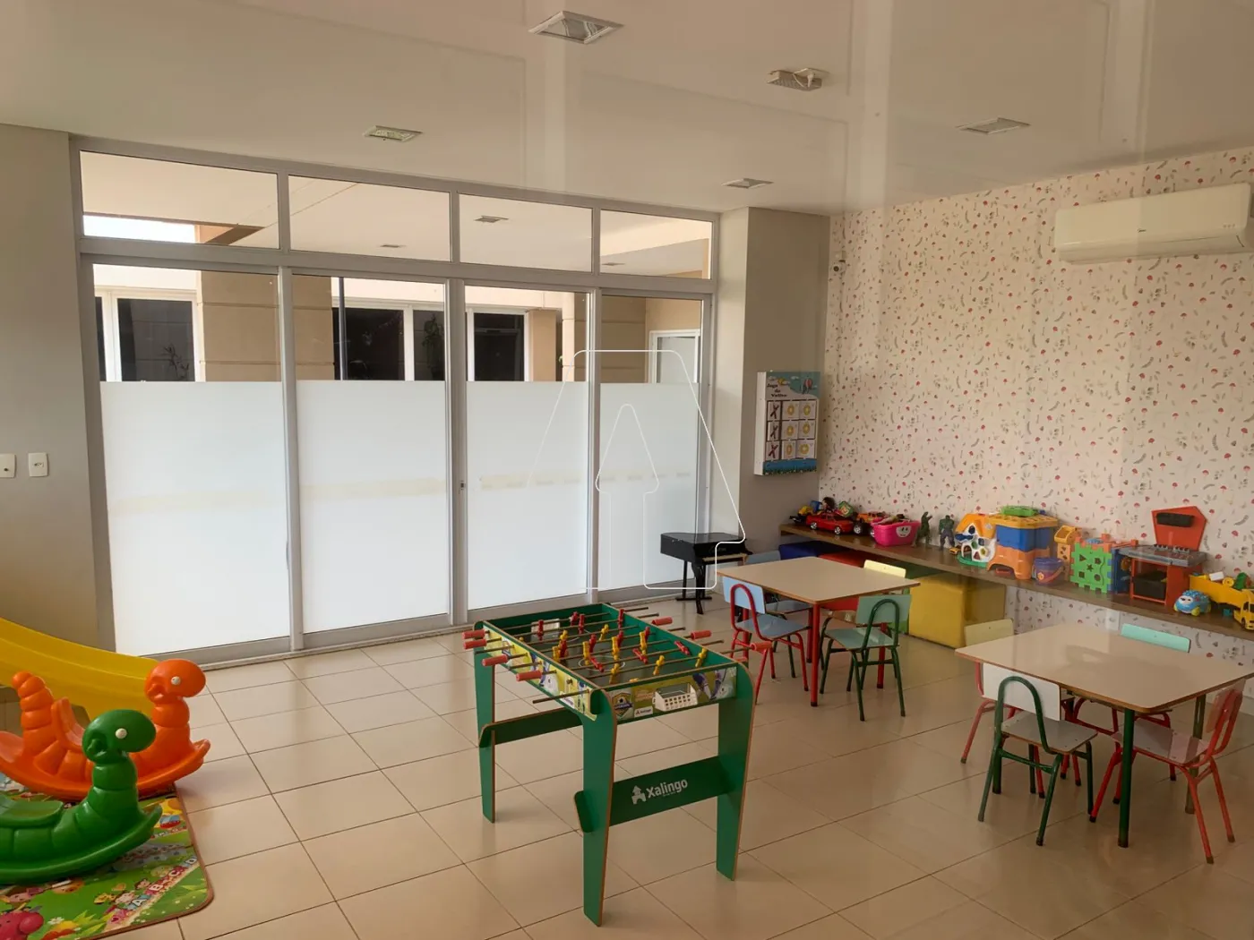Alugar Apartamento / Padr&atilde;o em Ara&ccedil;atuba R$ 3.800,00 - Foto 23
