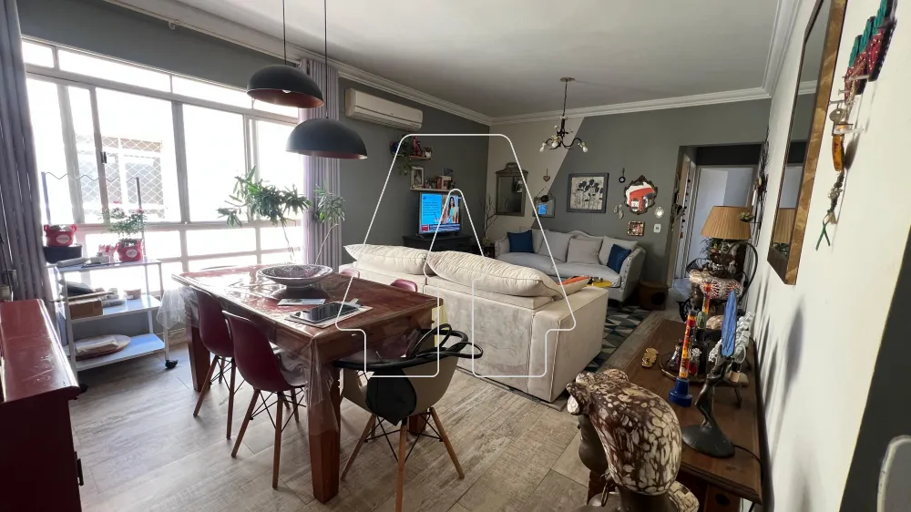 Alugar Apartamento / Padr&atilde;o em Ara&ccedil;atuba R$ 950,00 - Foto 2