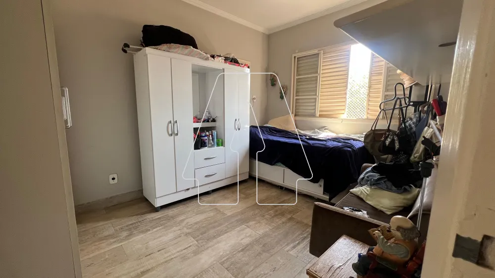 Alugar Apartamento / Padr&atilde;o em Ara&ccedil;atuba R$ 950,00 - Foto 11