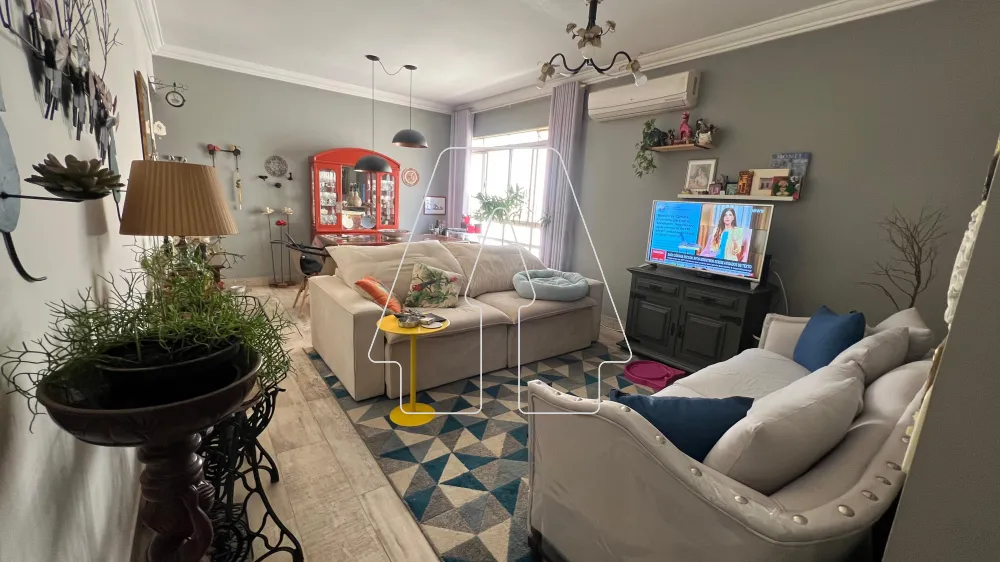 Alugar Apartamento / Padr&atilde;o em Ara&ccedil;atuba R$ 950,00 - Foto 3