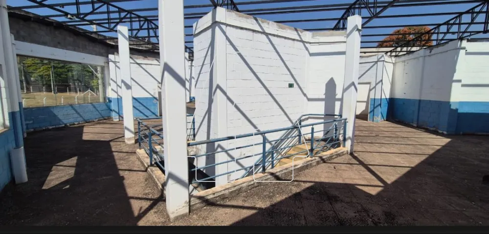 Alugar Terreno / Padr&atilde;o em Ara&ccedil;atuba R$ 8.000,00 - Foto 3