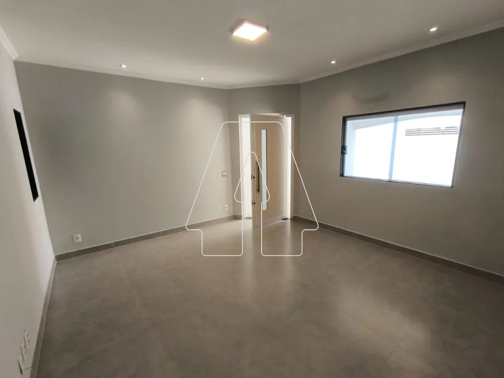 Comprar Casa / Residencial em Ara&ccedil;atuba R$ 395.000,00 - Foto 1