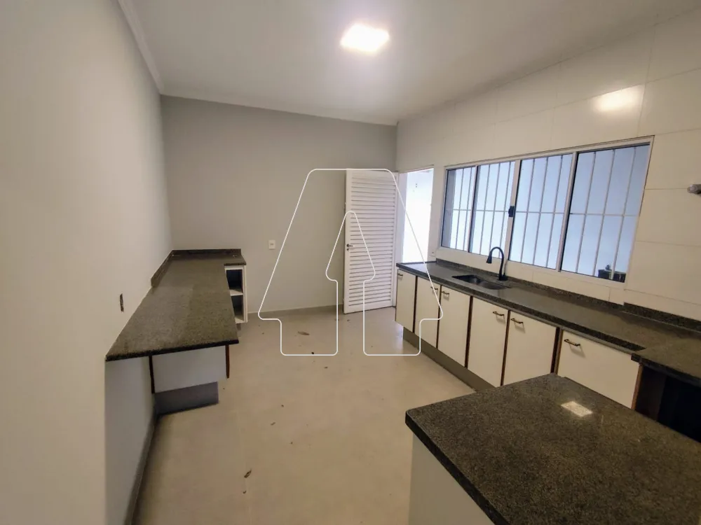 Comprar Casa / Residencial em Ara&ccedil;atuba R$ 395.000,00 - Foto 3