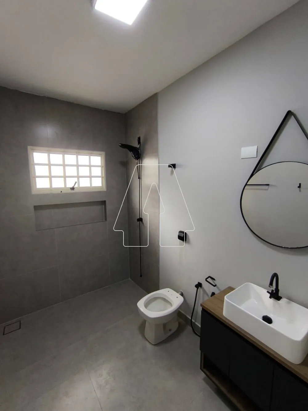 Comprar Casa / Residencial em Ara&ccedil;atuba R$ 395.000,00 - Foto 7